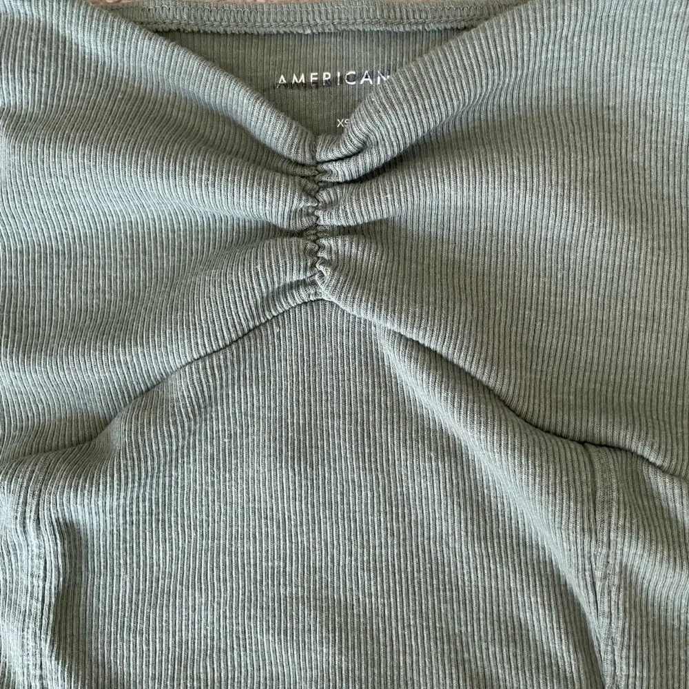 AE Bundle Cinched Front Flutter Sleeve & Ribbed Tank Crop Tops Sage Green XS - Picture 6 of 12